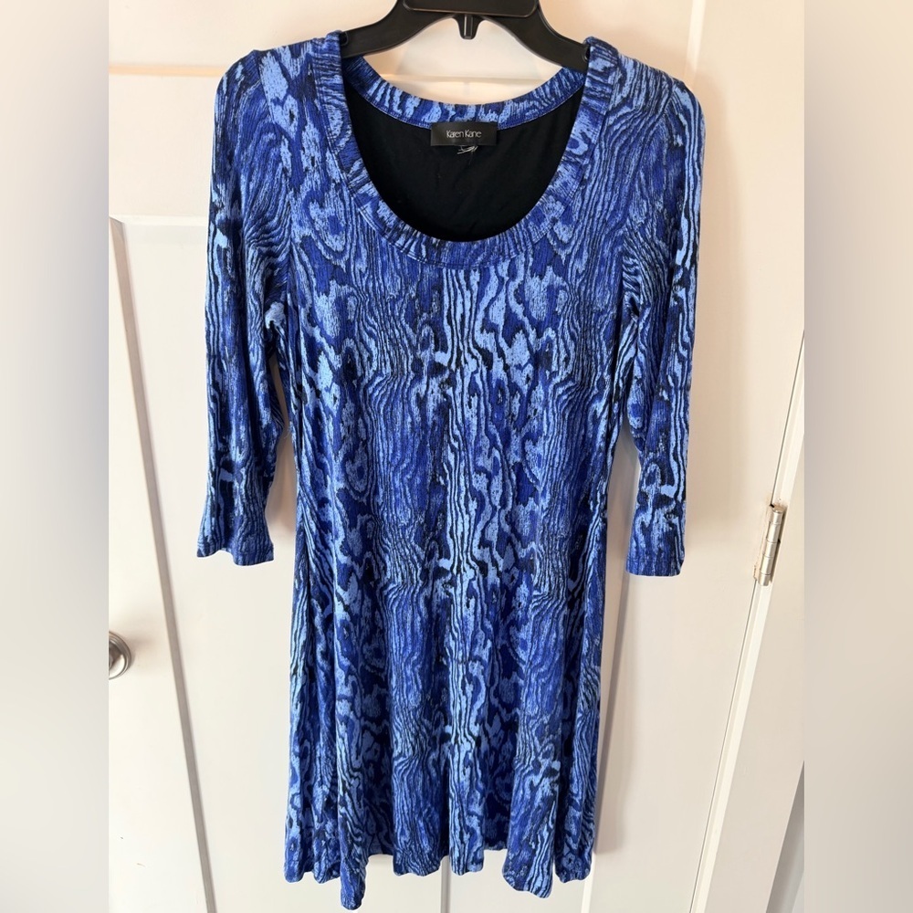 Karen Kane Blue Abstract Print Dress 3/4 Sleeve Stretch Knit Midi small